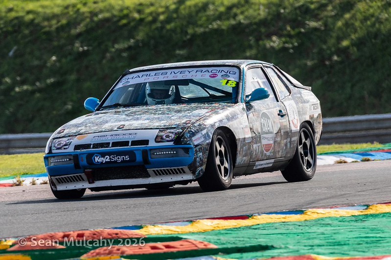 924-at-Thruxton-2026-2